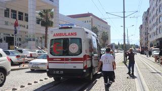 Kocaeli'de çıkan kavgada makasla yaralanan kişiyle baygınlık geçiren kadın hastaneye kaldırıldı