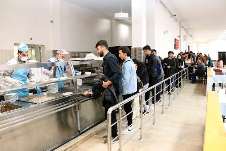 Atatürk Üniversitesinin yangında hasar gören yemekhanesi öğrencilerin hizmetine açıldı G3