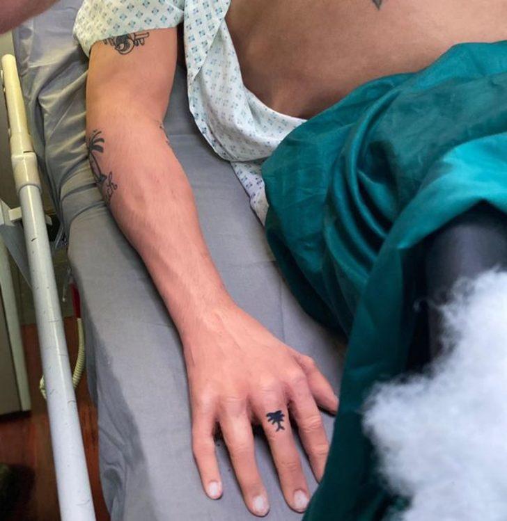 Sosyal medyayı sallayan görüntü! Hastahane yatağında yatan adam pastası herkesi şaşırttı G1