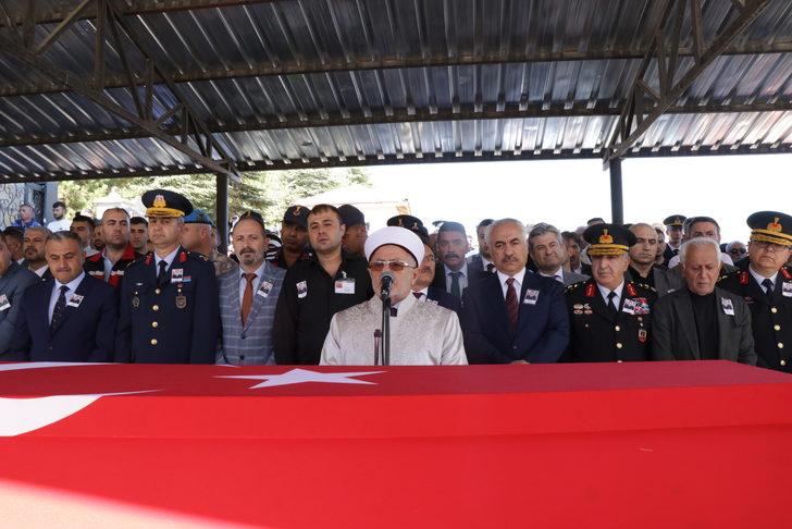 Rize'de trafik kazasında şehit olan Uzman Çavuş Özsoy, Kayseri'de toprağa verildi G5