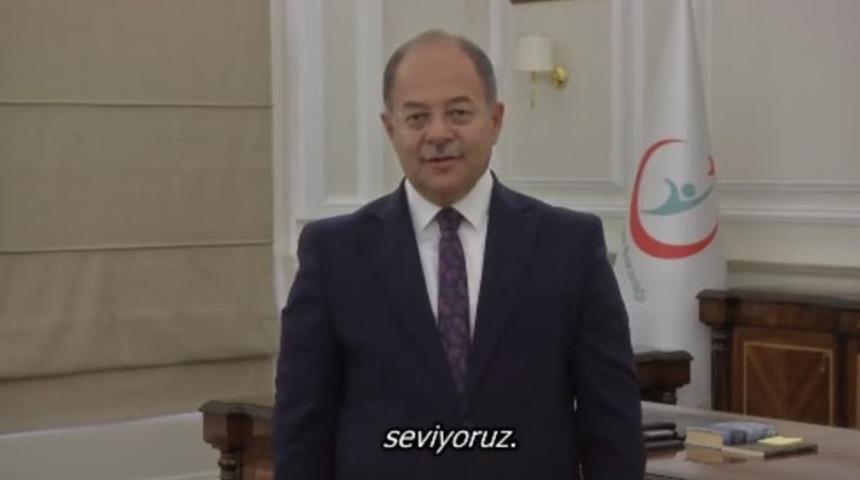 Sağlık Bakanı'ndan işaret dili ile mesaj
