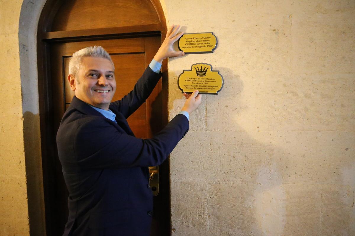Kral Charles'ın Kapadokya'da konakladığı odanın tabelasındaki "prens" ibaresi değiştirildi