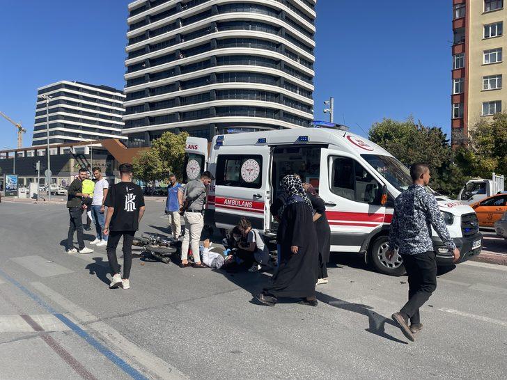 Konya'da çarpışan motosikletlerin sürücüleri yaralandı G3