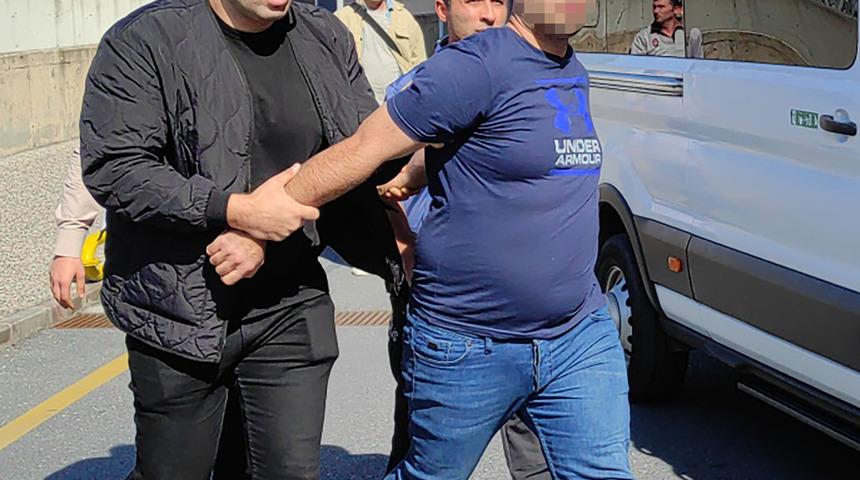 İstanbul Adliyesi girişinde arama sırasında kaçan kişi yakalandı