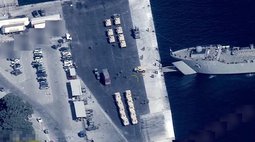 Son dakika: Çıkarma gemilerini İHA'lar görüntülemişti! Yunanistan'ın Ege'deki skandal hamlesine Türkiye'den çok sert tepki