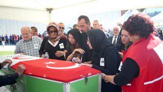 Türk Kızılayın eski Genel Müdürü Taşlı'nın cenazesi Düzce'de toprağa verildi