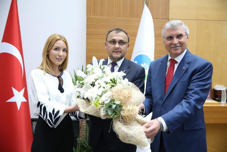 Ukrayna'nın Ankara Büyükelçisi Bodnar'dan Sakarya Büyükşehir Belediye Başkanı Yüce'ye ziyaret G2