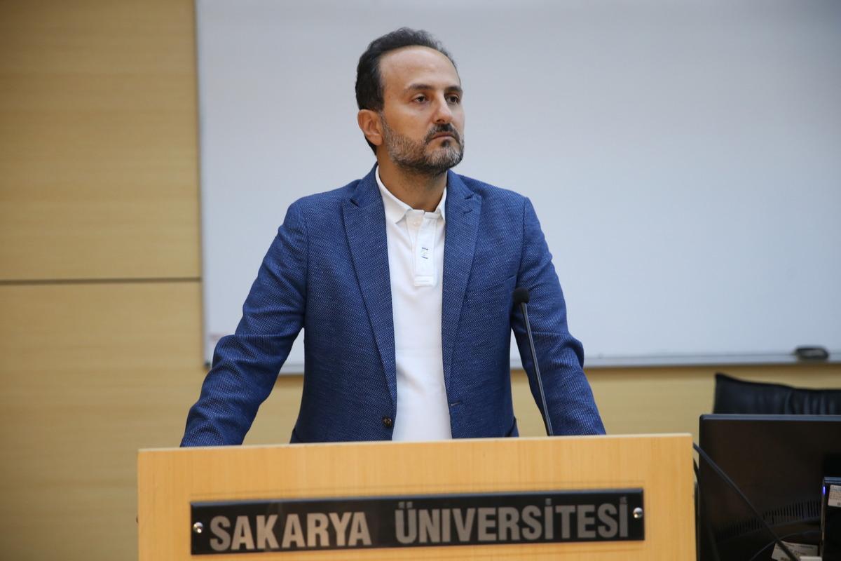 Rusya-Ukrayna savaşının ele alındığı "Sakarya Diplomasi Akademisi" başladı