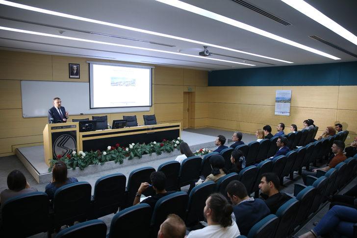 Rusya-Ukrayna savaşının ele alındığı "Sakarya Diplomasi Akademisi" başladı G3