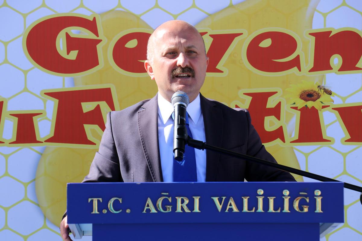 Ağrı'da "Geleneksel 5. Ağrı Geven Balı Festivali" başladı