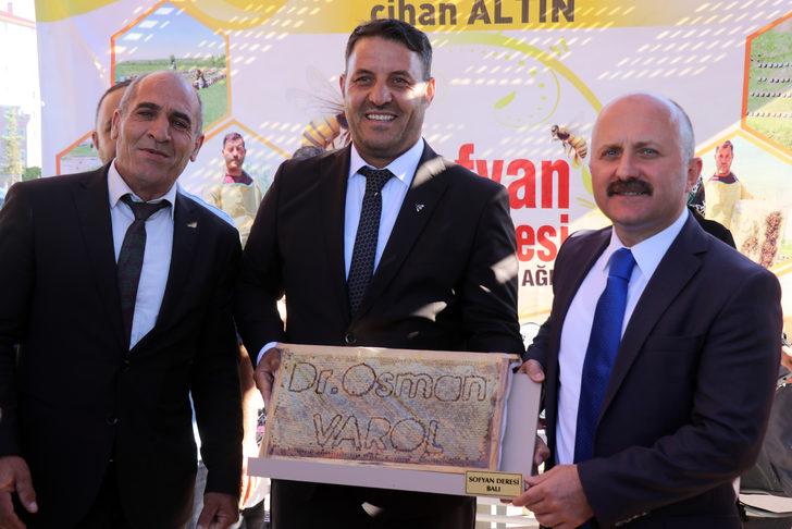 Ağrı'da "Geleneksel 5. Ağrı Geven Balı Festivali" başladı G4