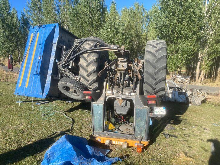 Bulanık'ta traktör ile otomobilin çarpışması sonucu 5 kişi yaralandı G3