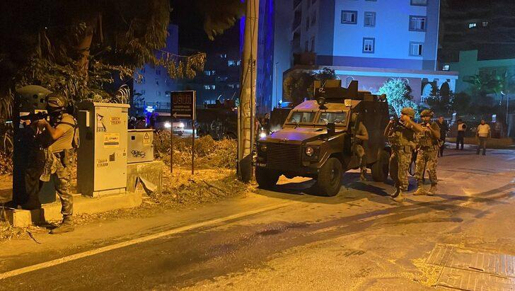 Mersin'de polisevine silahlı saldırıda 2 polis memuru yaralandı G3