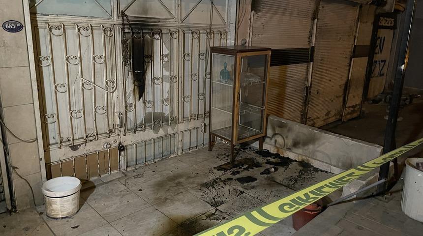 İzmir'de bir iş yerine 2 defa molotofkokteylli saldırı düzenlendi