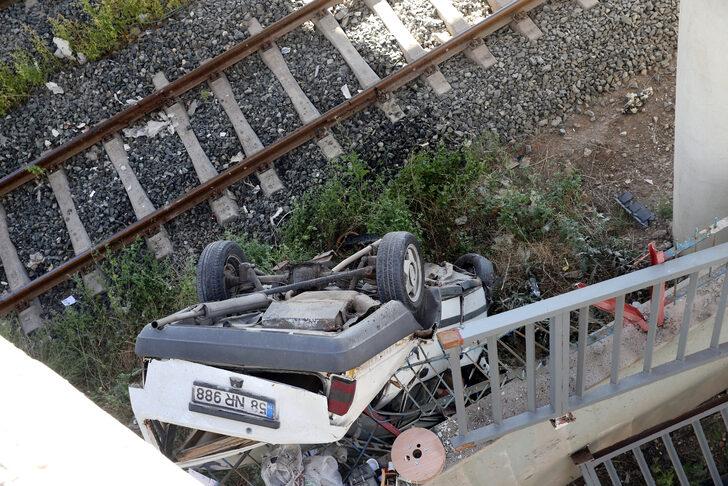 Sivas'ta çarpışan iki otomobilden biri köprü boşluğundan düştü, 3 kişi yaralandı G1