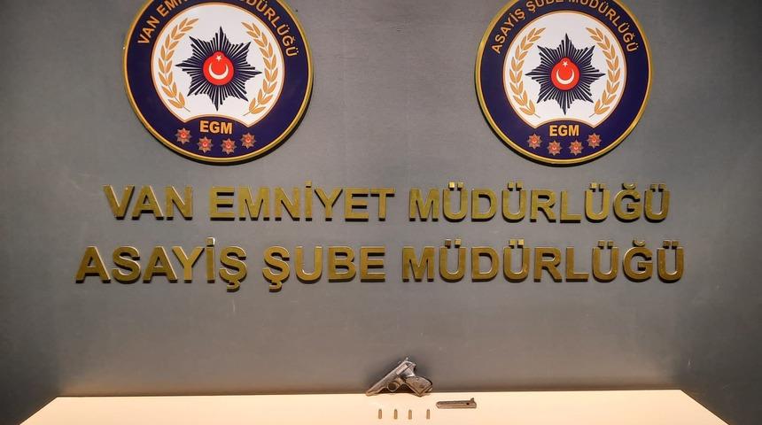 Van'daki cinayetle ilgili gözaltına alınan 7 zanlı tutuklandı