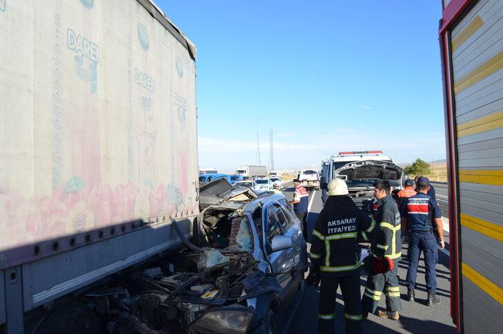 Aksaray'da otomobil ile tırın çarpıştığı kazada 1 kişi öldü, 2 kişi yaralandı G2