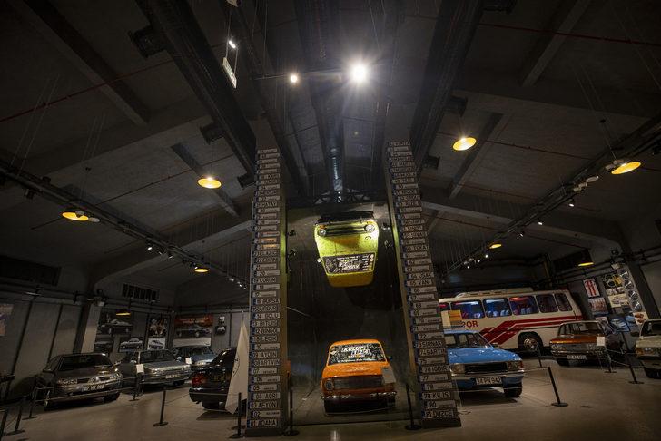 Antalya Araba Müzesi, ziyaretçilerini zamanda yolculuğa çıkarıyor G2