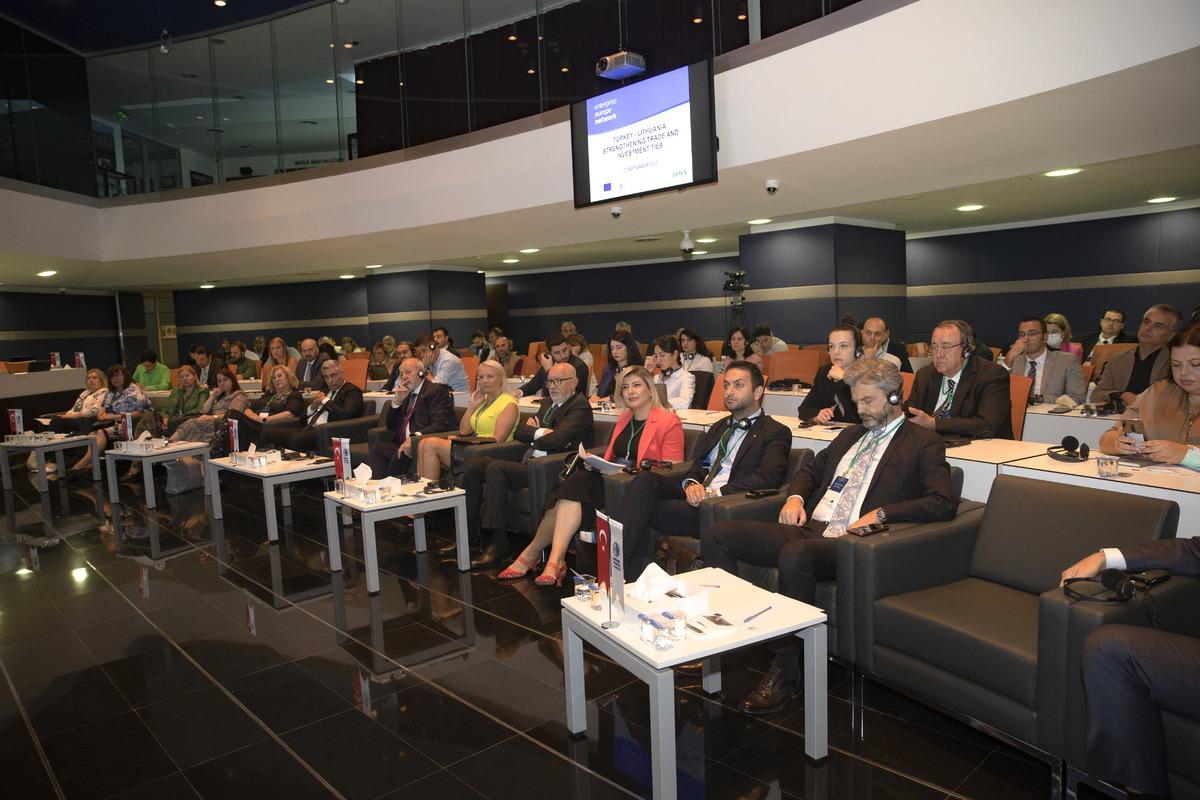 T&uuml;rkiye ile Litvanya arasındaki ticaret ve yatırım ilişkileri ASO'da masaya yatırıldı