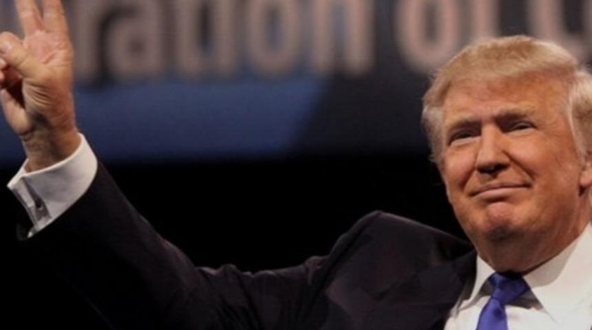 Donald Trump’u Hacklediler!