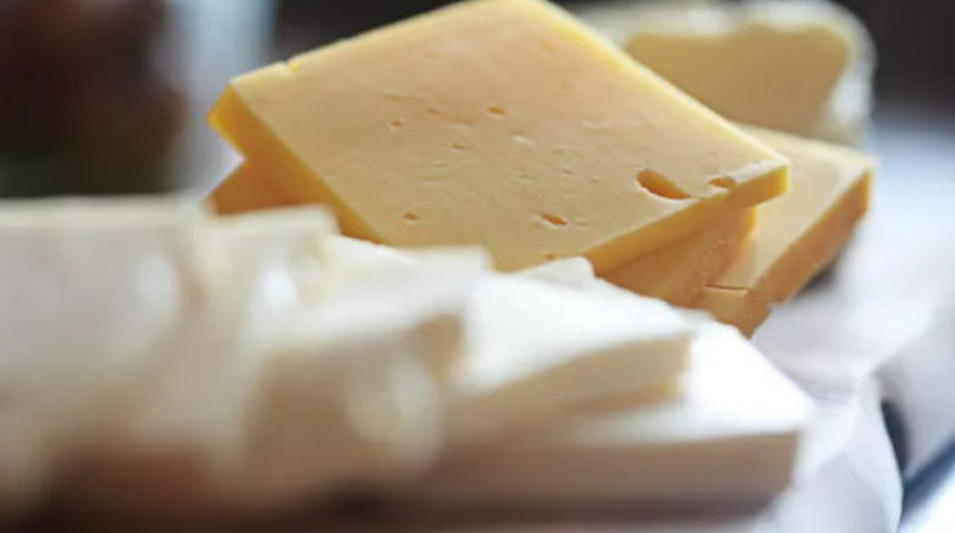 Kandırılıyor olabiliriz: Kaşar peyniri sandıklarınız tost peyniri olabilir! Kaşar ve tost peynirinin farkı nasıl anlaşılır?