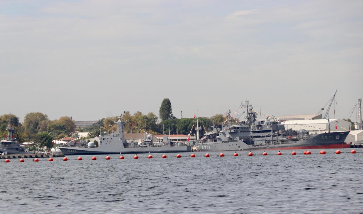 Kocaeli'de tersanede iş kazası ge&ccedil;iren askerler hastaneye kaldırıldı