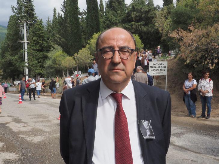 Dostları vefatının 9'uncu yılında sanatçı Tuncel Kurtiz'i kabri başında andı G3