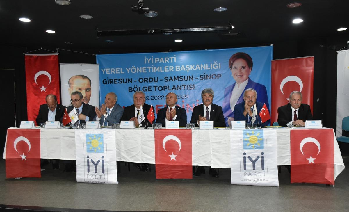 İYİ Parti Yerel Y&ouml;netimler İstişare Toplantısı Samsun'da yapıldı
