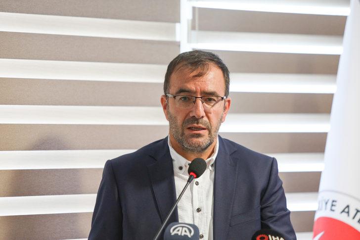 Atletizm Federasyonu Başkanı Çintimar, İzmir'de olimpik sporcularla buluştu G3