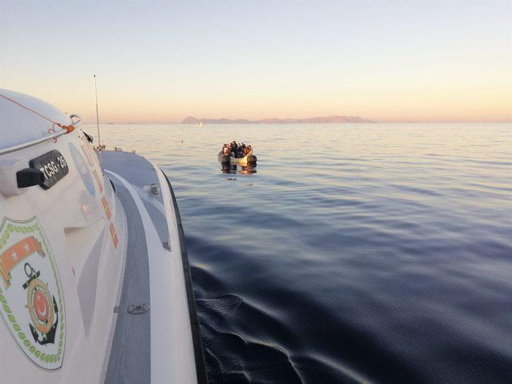 Muğla açıklarında 118 düzensiz göçmen kurtarıldı G3