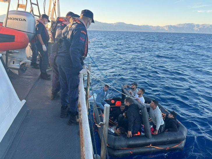 Muğla açıklarında 118 düzensiz göçmen kurtarıldı G4