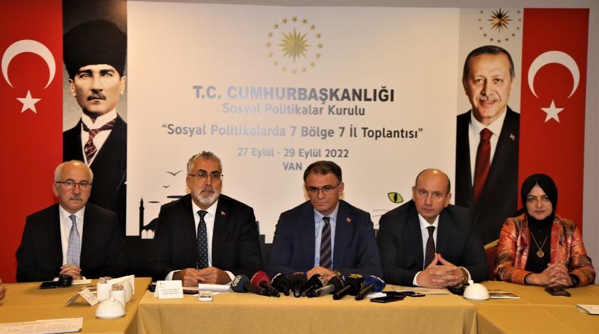 Van'da "Sosyal Politikalarda 7 Bölge 7 İl" toplantısı yapıldı