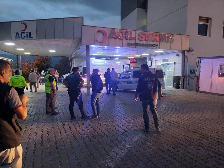 İzmir'de bıçaklı kavgada 1 kişi öldü
