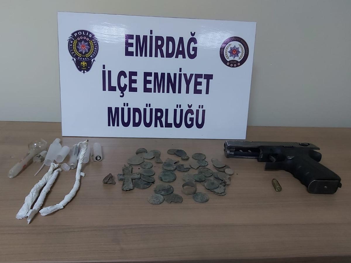 Afyonkarahisar'da uyuşturucu operasyonunda 1 ş&uuml;pheli tutuklandı