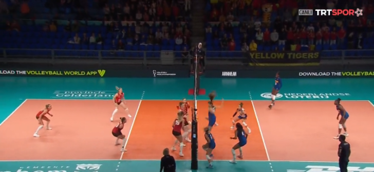 Belçika-İtalya maçında skandal hata! Maçın hakemi bile şaştı kaldı... G2