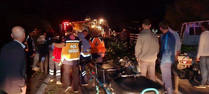 Bursa'da kamyonla kamyonet çarpıştı, 1 kişi öldü, 5 kişi yaralandı G2