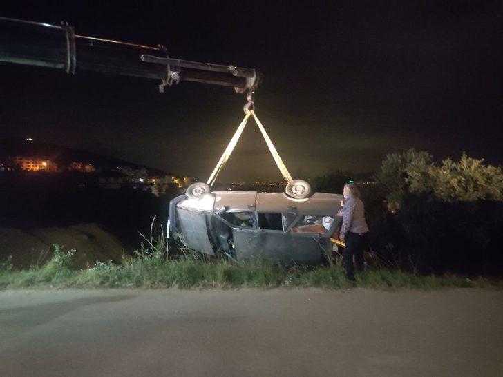 Kocaeli'de inşaat alanına devrilen otomobilin sürücüsü yaralandı G4