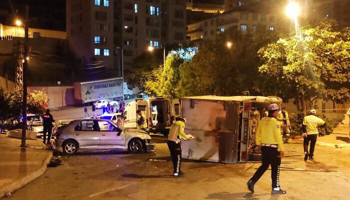Ankara'da feci kaza! Kontrolden çıkan kamyonet araçlara çarptı, sürücü hayatını kaybetti