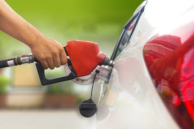 gas-station-petrol-refueling-car-credit-freepik