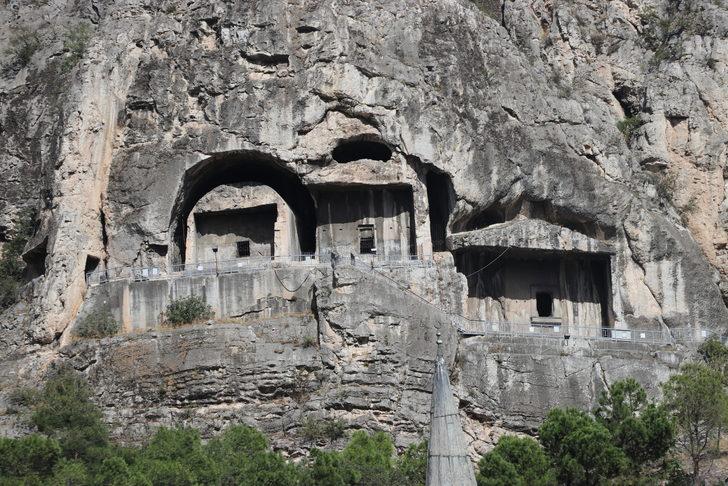 Harşena Dağı ve Pontus Kral Kaya Mezarları'yla ilgili UNESCO dosyası tamamlandı G4