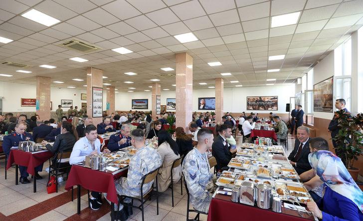 Milli Savunma Bakanı Akar, Gaziler Günü programında konuştu: G5