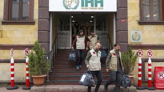 İHH, Yetim Dayanışma Günleri için 30 ülkeye gitti