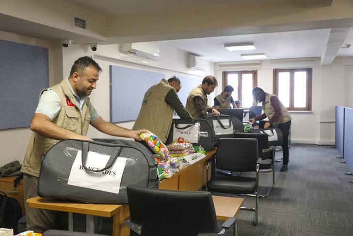 İHH, "Yetim Dayanışma Günleri" için 30 ülkeye gitti G2