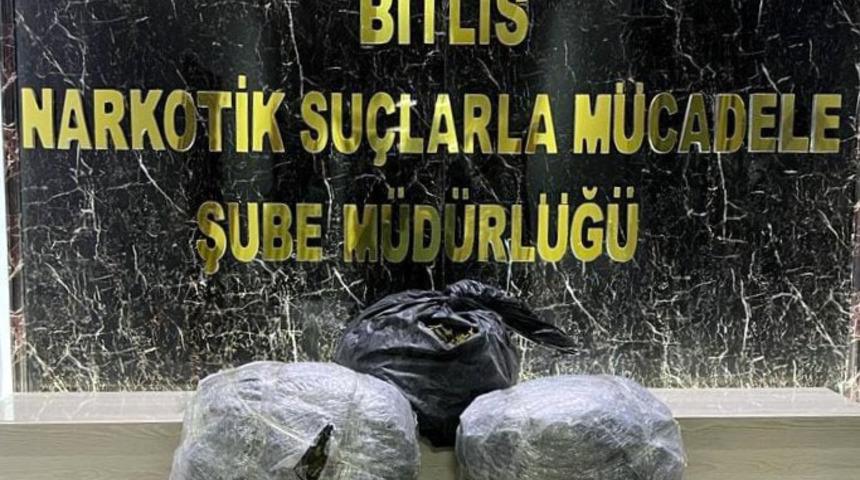 Bitlis'te 30 kilogram esrar ele geçirildi