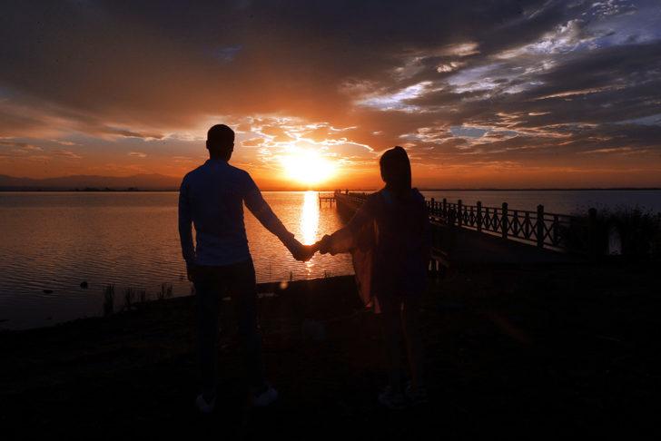 Kızılırmak Deltası'nın gün batımı manzarası düğün fotoğrafları için tercih ediliyor G1