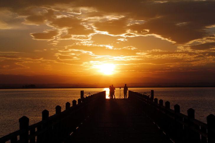 Kızılırmak Deltası'nın gün batımı manzarası düğün fotoğrafları için tercih ediliyor G2