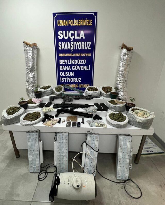İstanbul'da patlamış mısır kutusunda uyuşturucu satan zanlı tutuklandı