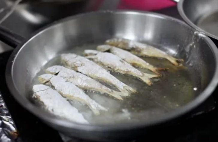 Balık pişirirken en sık yapılan yanlışlar: Balıklarınız çöpe gitmesin! Daha lezzetli olması için yapmanız gerekenler basit G3