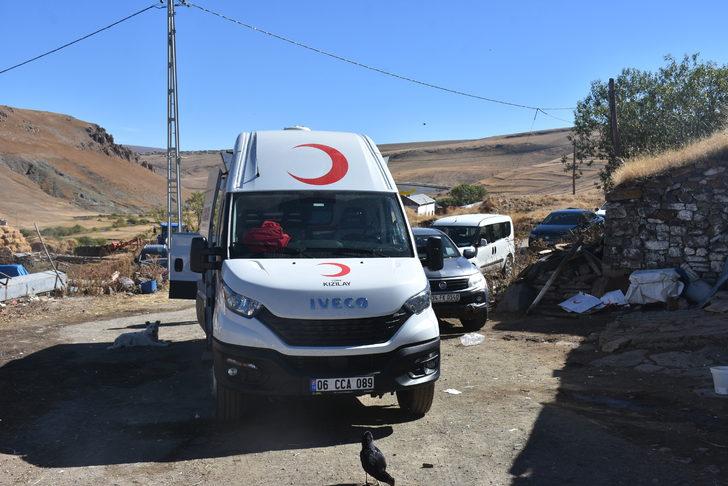 Ardahan'da depremden etkilenen vatandaşlar geceyi çadırlarda geçirdi G2