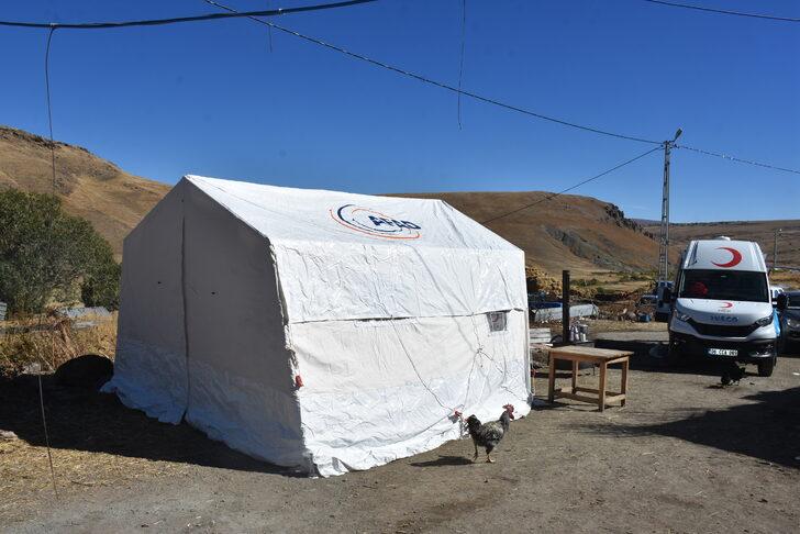 Ardahan'da depremden etkilenen vatandaşlar geceyi çadırlarda geçirdi G3